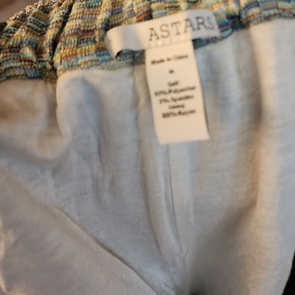 Astars NWT Del Carmen drawstring shorts - Picture 4 of 8